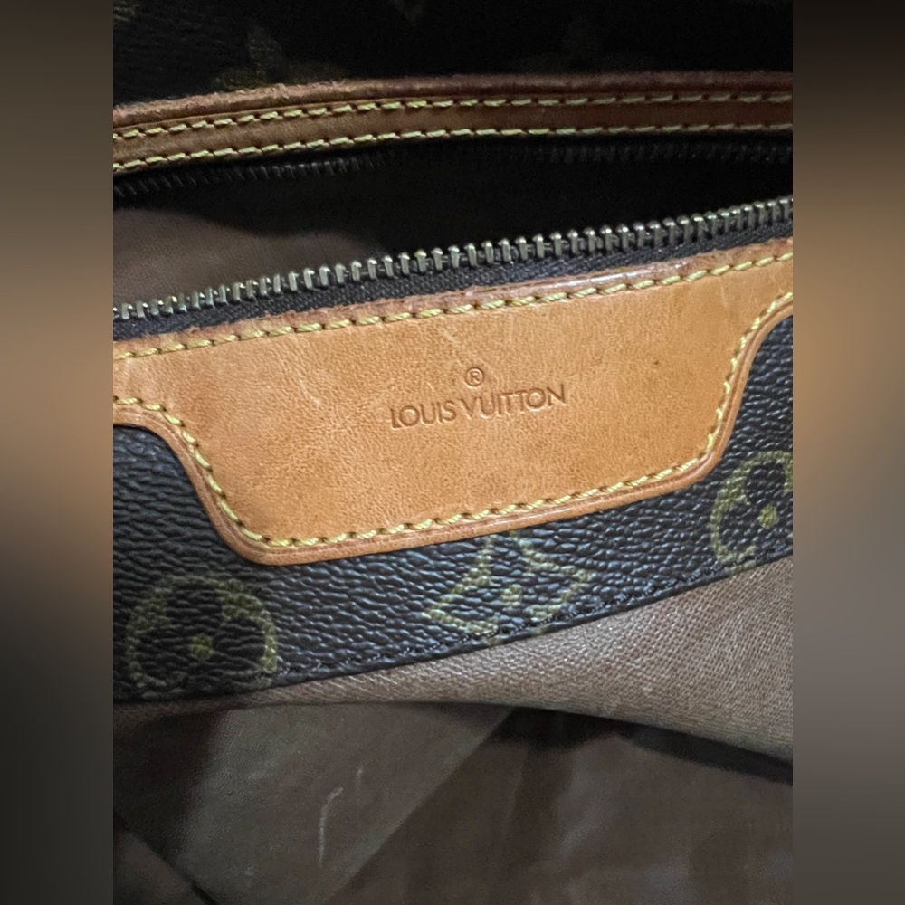 Louis Vuitton Monogram Sac
Shopping Tote Bag *VINTAGE* - Picture 4 of 8